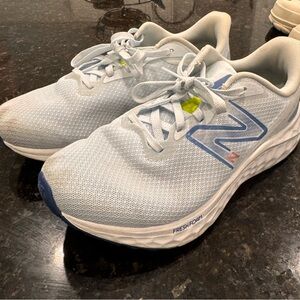 Women’s New Balance Tennis Shoes